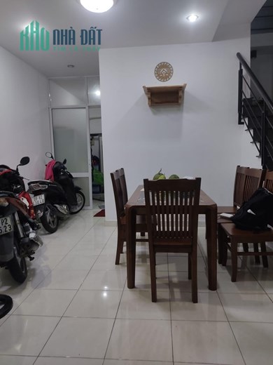 Kẹt bank, bán gấp nhà đường Bạch Đằng, cho thuê 15 triệu, 80m2, 2 tầng, chỉ 6 tỷ 450