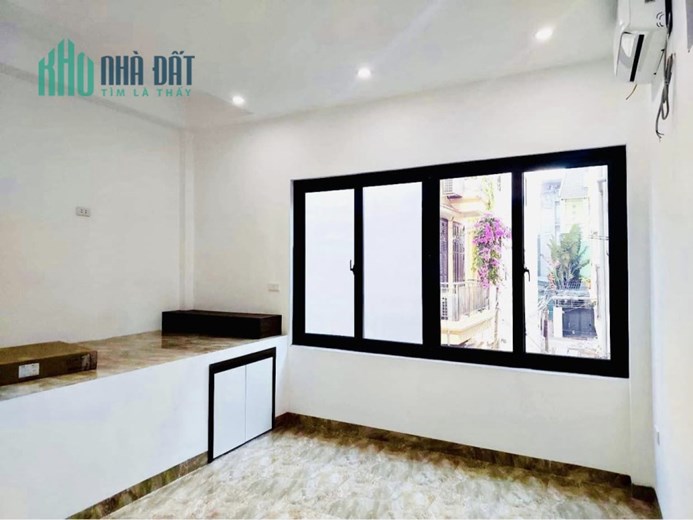 Bán Apartment 224m2 phố Hồng Hà, Hoàn Kiếm 35 phòng Thang máy Nhập Dòng tiền 2 tỷ/năm Giá 25.3 tỷ