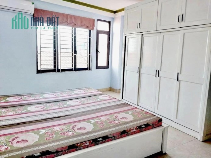 Bán nhà Lương Khánh thiện Mặt ngõ ô tô đỗ 45m2*5 Tầng giá 5.35 Tỷ