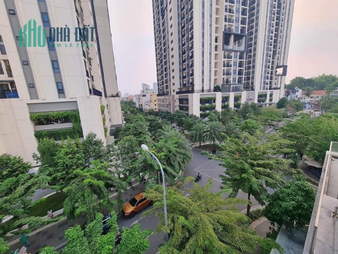 NGộp CHDV Ba Tháng Hai Quận10- HXH 86m2- 4 tấm
