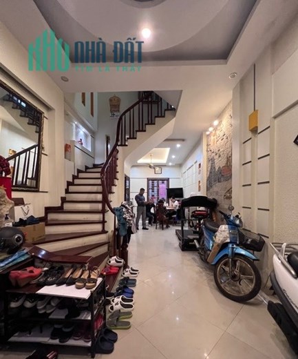 NHÀ ĐẸP – TRUNG TÂM QUẬN ĐỐNG ĐA - 2 MẶT THOÁNG – TIỆN ÍCH NGẬP TRÀN – 41M2, 6.4 TỶ