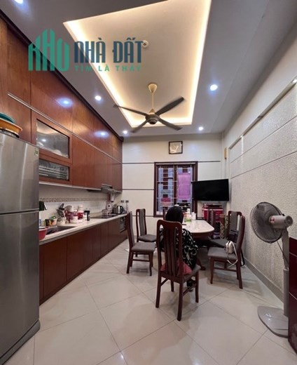 NHÀ ĐẸP – TRUNG TÂM QUẬN ĐỐNG ĐA - 2 MẶT THOÁNG – TIỆN ÍCH NGẬP TRÀN – 41M2, 6.4 TỶ