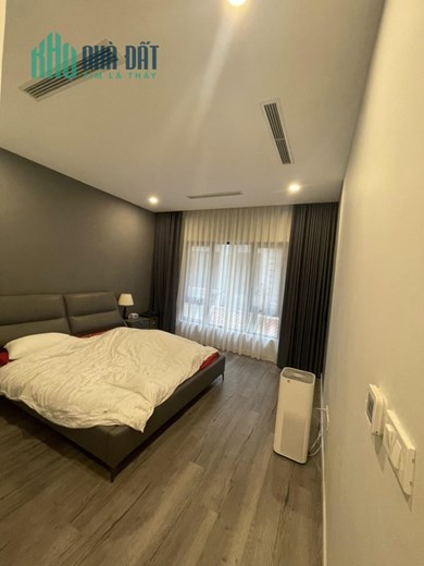Nhà phân lô  phố 8-3 Hai Bà Trưng 60m2*5 Tầng giá 7.8 Tỷ