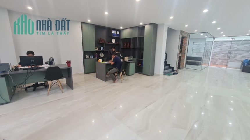 Bán nhà HXH thông Tân Phú 170m2, Sẵn Dòng Tiền Cực Cao, Pháp Lý Chuẩn, Còn TL Tốt
