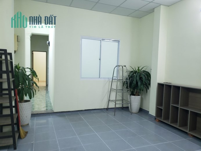MẶT TIỀN THỤT NGUYỄN ĐÌNH CHÍNH, PHÚ NHUẬN - 56M2 - 3 TẦNG - XE HƠI NGỦ TRONG NHÀ - CHỈ 9 TỶ