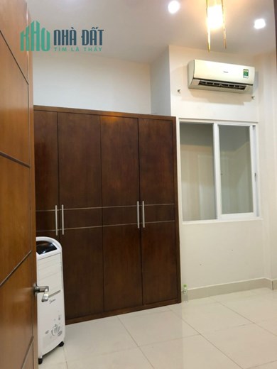 Bán nhà đẹp HXH phường 13 Tân Bình, 3 lầu, khu dân trí cao, nội thất xịn xò, giá rẻ