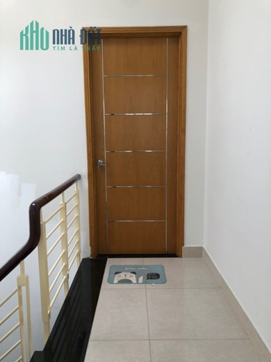 Bán nhà đẹp HXH phường 13 Tân Bình, 3 lầu, khu dân trí cao, nội thất xịn xò, giá rẻ