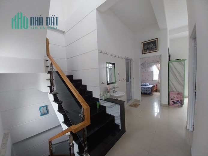 .Nhà Nguyễn Tri Phương, cách Mặt tiền 30m, 56m2, ngang 6.5