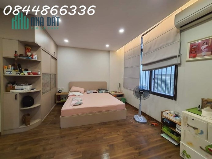 Đống Đa, lô góc 3 mặt thoáng, ô tô tránh, thang máy, liền kề hồ trung tâm