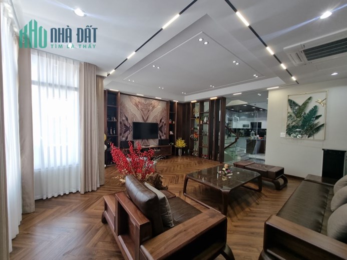 BÁN NHÀ LONG BIÊN - 6 TẦNG - ÔTÔ VÀO NHÀ - TẶNG FULL NỘI THẤT - 12,XX TỶ.