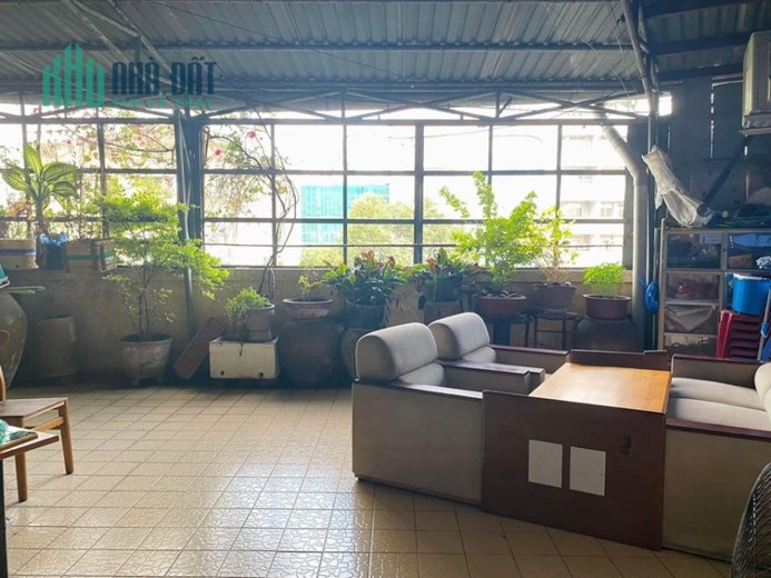 Cần bán căn hộ tầng 6 chung cư 134 Trần Hưng Đạo, Q.1, TP.HCM