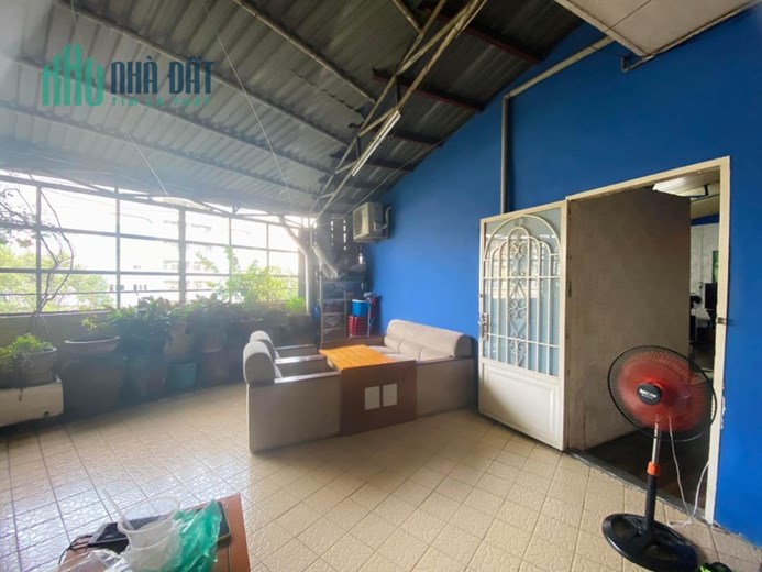 Cần bán căn hộ tầng 6 chung cư 134 Trần Hưng Đạo, Q.1, TP.HCM