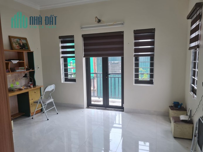 Bán nhà phố Ngọc Lâm, Lô góc, ô tô vào nhà, 60 m2, 5T, nhĩnh 7 tỷ.