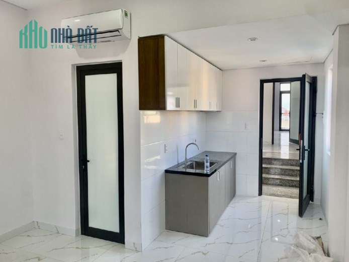 BÁN TÒA CĂN HỘ 5 TẦNG CÁCH MẠNG THÁNG 8 - CÓ THANG MÁY- DÒNG TIỀN 40TR/T