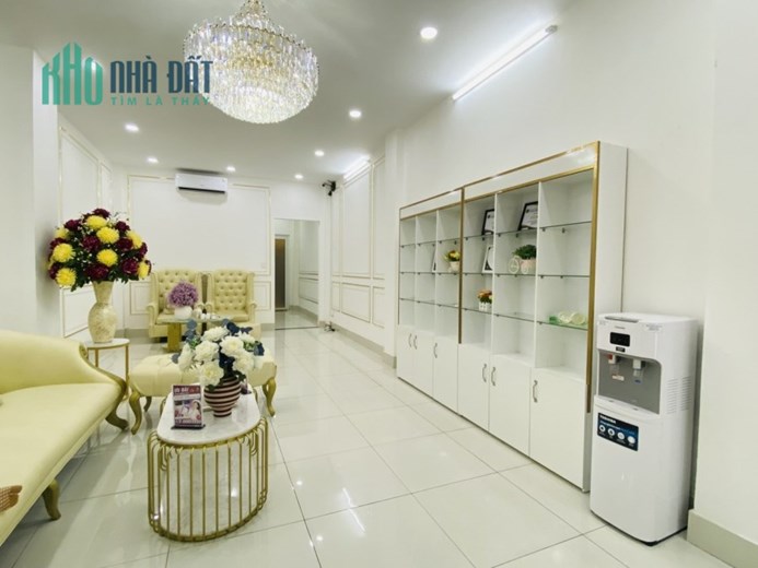 Nhà MT Nguyễn Chí Thanh P12Q5 100m2 , 6 lầu, thang máy, 35.9 tỷ. Lh:0398879796