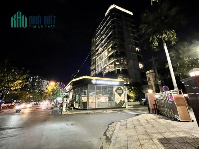 Bán Gấp Trong Tuần căn nhà góc 2MT khu VIP DT 620M2 giá 15 tỷ. Kinh doanh phòng trọ, CHDV