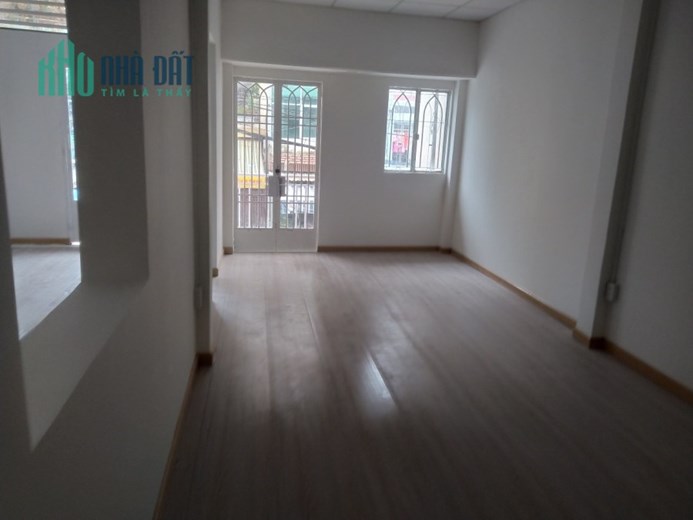 Cho thuê MTKD 12m thông Lũy Bán Bích quận Tân Phú 9 x 15 -2T chỉ 25 triệu TL
