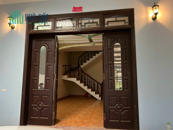 Chính chủ cần bán nhanh căn nhà đẹp số nhà lộc phát 59 Mặt Hồ Nông Trang - Khu Tỉnh Đội - Nguyễn Du