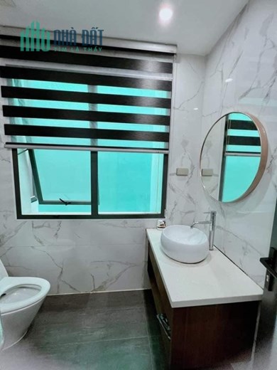 Nhà Trần Quốc Hoàn , Cầu Giấy oto phân lô 65 m chỉ 10 tỷ, cách Đại Học Quốc Gia chỉ 5 p, mặt tiền