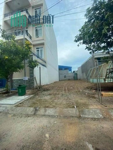 NGỘP NGÂN HÀNG CẦN CẮT LỖ LÔ ĐẤT NGAY TRƯỚC CỔNG KCN BÀU BÀNG 100M2/1ty550 SHR
