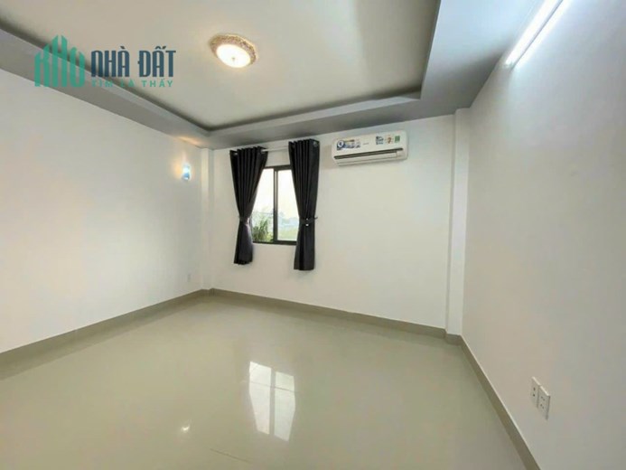 Bán nhà Gò Vấp dưới 5 tỷ, hẻm 108 Phan Huy Ích, lô góc 2 mặt tiền hẻm oto, 54m2 ,