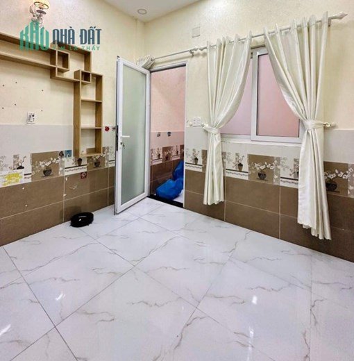 PHÚ NHUẬN, LÊ VĂN SỸ, 3 TẦNG ĐẸP LUNG LING, SẴN DÒNG TIỀN CHO THUÊ 15 tr/tháng, GIÁ nhỉnh 5 tỷ