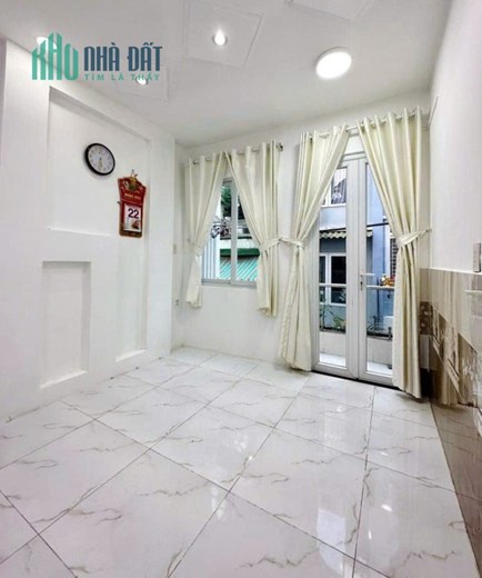 PHÚ NHUẬN, LÊ VĂN SỸ, 3 TẦNG ĐẸP LUNG LING, SẴN DÒNG TIỀN CHO THUÊ 15 tr/tháng, GIÁ nhỉnh 5 tỷ