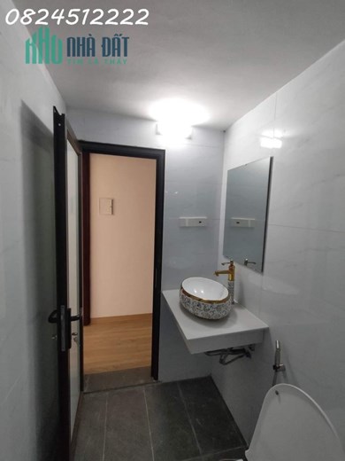 Ô TÔ Phân Lô Trần Quốc Hoàn 50 m chỉ nhỉnh 9 tỷ , nhà 2 mặt ngõ