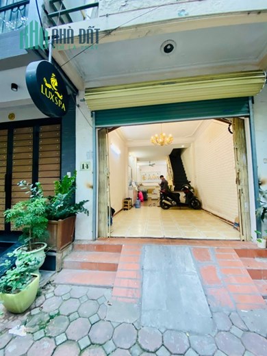 CHÍNH CHỦ CHO THUÊ NHÀ TẠI HUỲNH THÚC KHÁNG - ĐỐNG ĐA - HÀ NỘI - Diện tích: 180m2