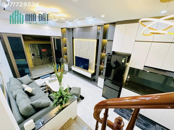 Bán nhà Kim Giang 30m, 4 tầng, mt 3.4m, oto 10m, ngõ rộng, full nội thất, 2.78 tỷ
