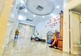 Nhà Mặt Tiền Phú Thạnh Quận Tân Phú 3.8Mx17M 5Tầng  nhỉnh 9TỶ.