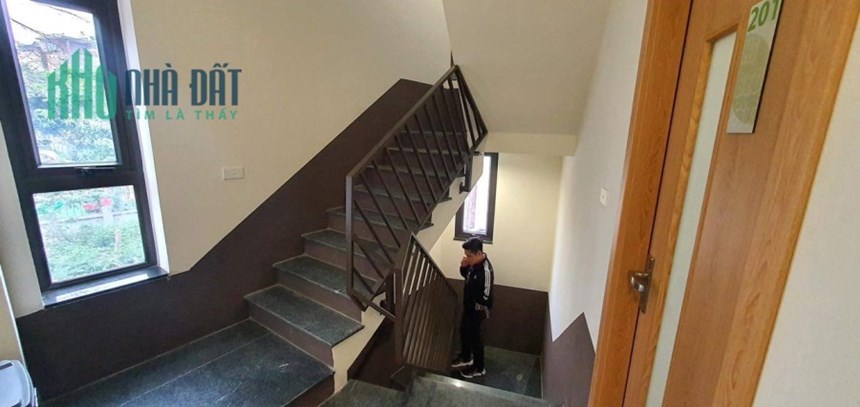TRƯƠNG ĐỊNH - HAI BÀ TRƯNG - 60M2 X 5 TẦNG - MT6.7M - 13 PHÒNG KK CHO THUÊ - DOANH THU 50TR/THÁNG -