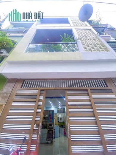 Hẻm 3m Lê Văn Sỹ Phường 14 Quận 3 , 45M2 x 4 Tầng mới đẹp 4PN, giá hơn 6 tỷ