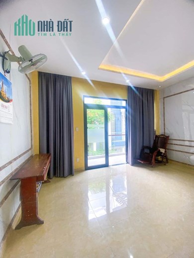 Hẻm 3m Lê Văn Sỹ Phường 14 Quận 3 , 45M2 x 4 Tầng mới đẹp 4PN, giá hơn 6 tỷ