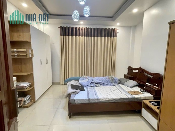 NHÀ HIẾM QUẬN 3 – XE HƠI ĐẬU TRONG NHÀ - GIÁ CHỈ 10.99 TỶ