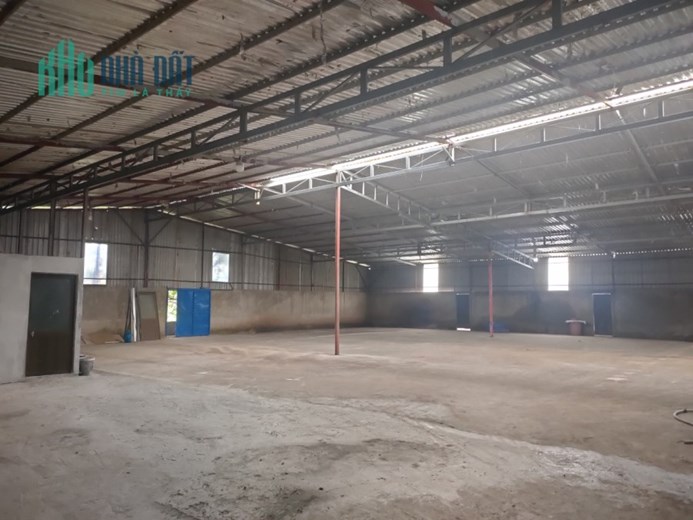 Xưởng 800m2, phù hợp nhiều ngành nghề, đường xe 8T. giá rẻ 30tr