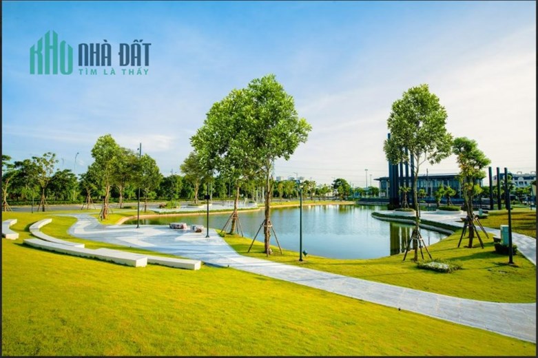 Căn 2PN cao cấp gần Mỹ Đình giá chỉ 2,8 tỷ/72m2 View Hồ siêu hiếm.
