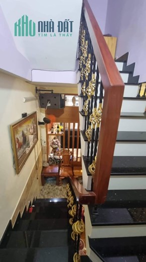 BÁN NHÀ TÂN BÌNH - SÁT MẶT TIỀN HOÀNG SA - XE HƠI VÀO NHÀ - NHÀ BÊ TÔNG CỐT THÉP 4 TẦNG ĐẸP MỚI VÀO