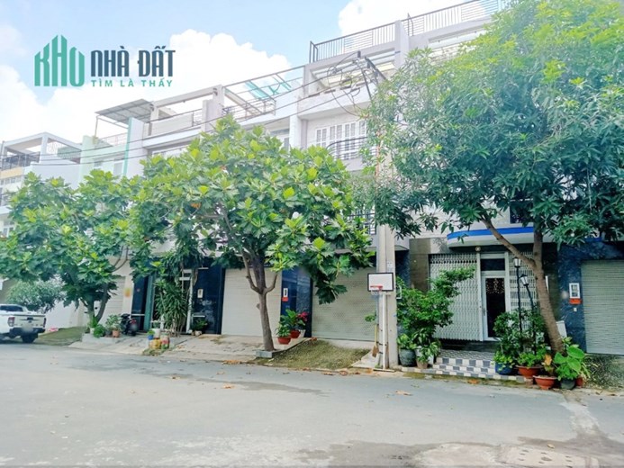 Nhà bán 4 Tầng đường 12m KDC T 30 Xã Bình Hưng - Giá 9.6 Tỷ