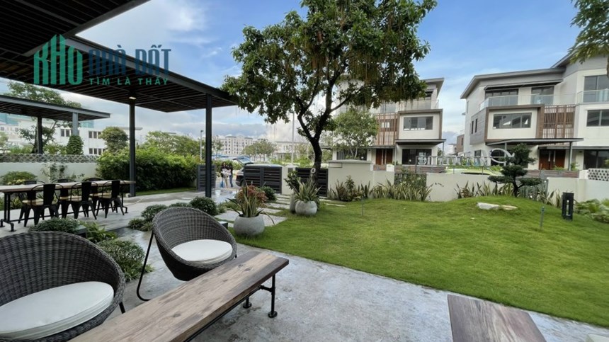 Cần bán rẻ Villa Swanbay 15 x 22m đảo Đại Phước Nhơn Trạch Đồng Nai