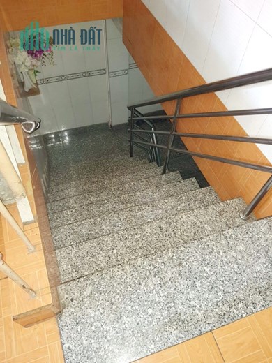 Nhà 4 tầng vuông vức mặt tiền đường Trần Phú P4Q5 - 19 Tỷ