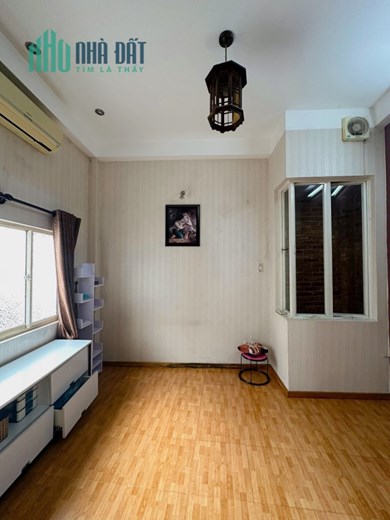 BÁN NHÀ KHU BÀN CỜ TTTP NHA TRANG SIÊU DỄ THƯƠNG, ĐƯỜNG HỒNG LĨNH.