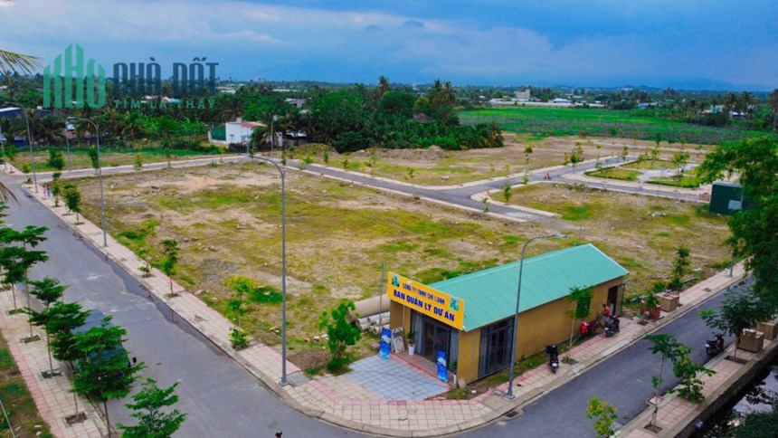 Bán nhanh lô đất 3 mặt tiền tại KDC Tân Hội giá chỉ 1,5tỷ/102m2 đầu đường Thống Nhất gần nhà thờ