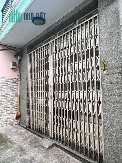 Nhà 2 tầng (4.6x11.3m) nở hậu L 10m sát đường Liên Tỉnh 5 P5Q8