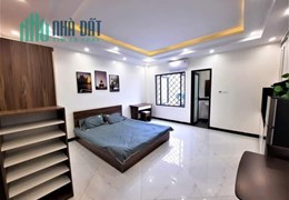 Bán tòa CCMN Triều Khúc dòng tiền khủng, 130m2, MT11.6m, 44pkk, nhỉnh 24 tỷ