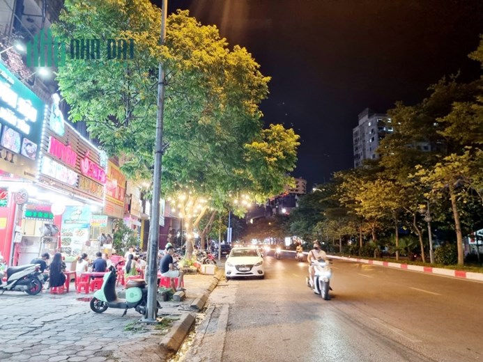 MẶT PHỐ NGUYỄN PHONG SẮC - CẦU GIẤY - 50M2 X 5 TẦNG - VUÔNG ĐẸP - VỈA HÈ 6M - CHỈ HƠN 13 TỶ