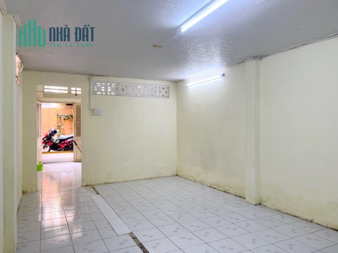 Nhà thuê sát MT Trần Nguyên Hãn P13.Q8 Giá 6,5 triệu
