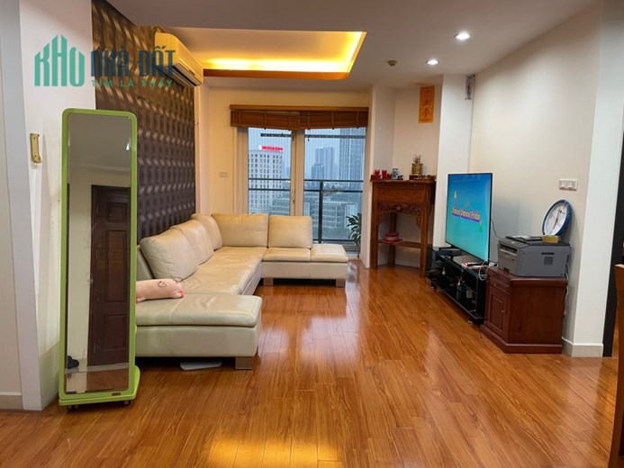 Tôi Chính chủ cho thuê CC The Light 132m 3PN full cao cấp đẹp 16tr/th