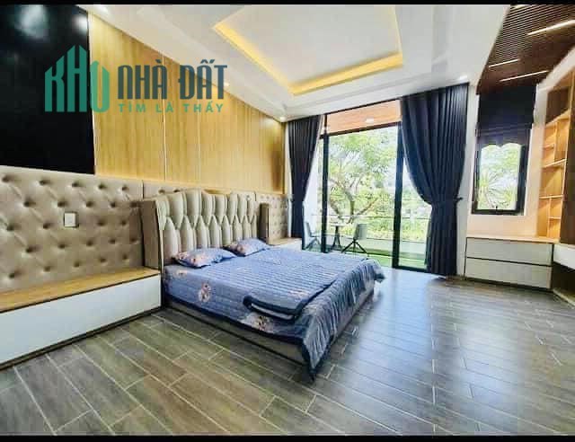 -	Toà nhà 7 tầng thang máy Văn Khê – Hà Đông 
-	Diện tích 50m x 10 tỷ