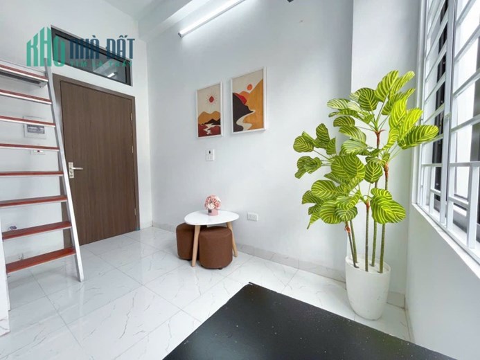Bán nhà Trọ Triều Khúc 155m 8 tầng 42 phòng KK, cửa sổ thoáng Doanh thu 200tr/ Tháng, 2,4 tỷ / năm.